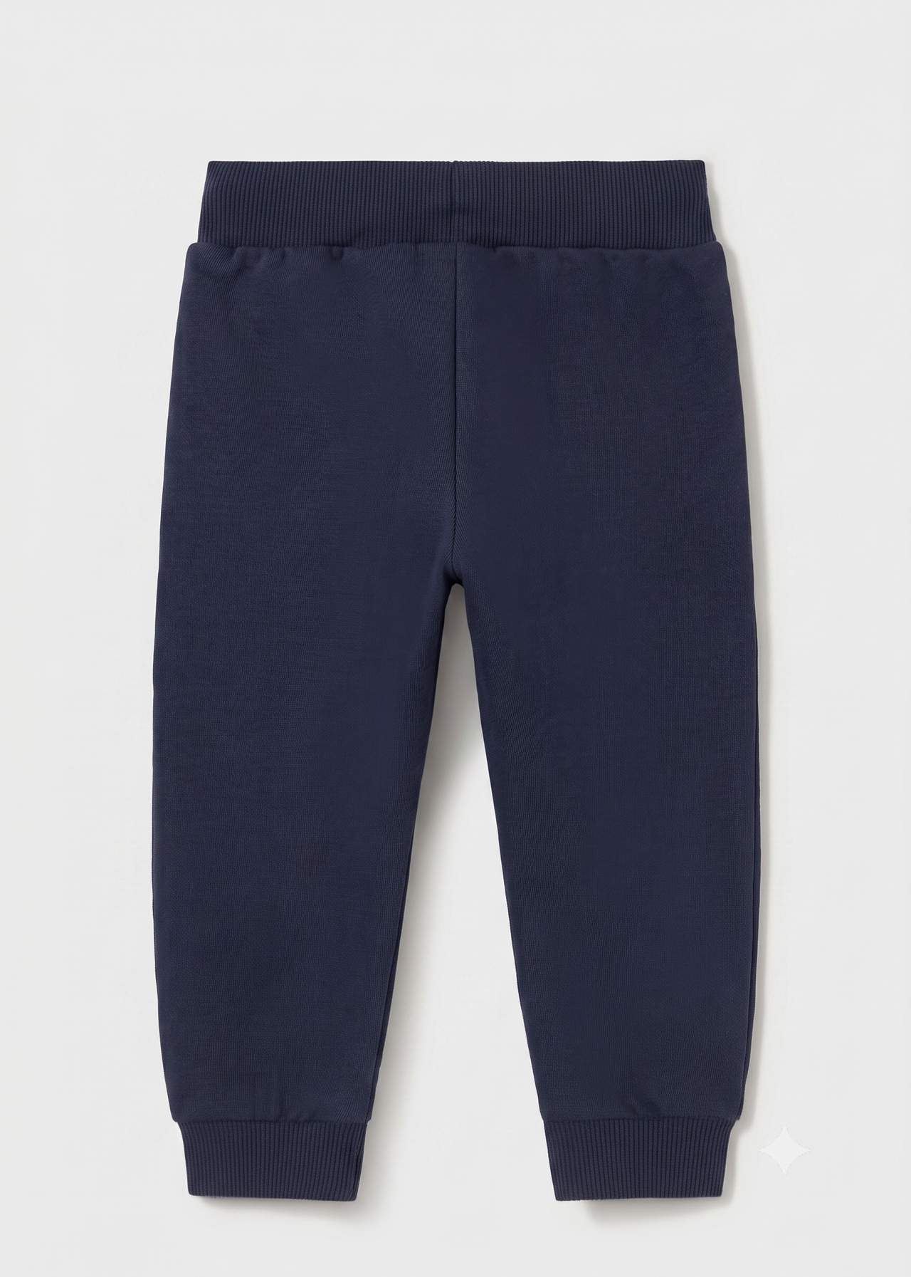 Chandal sudadera y 2 pantalones niño.