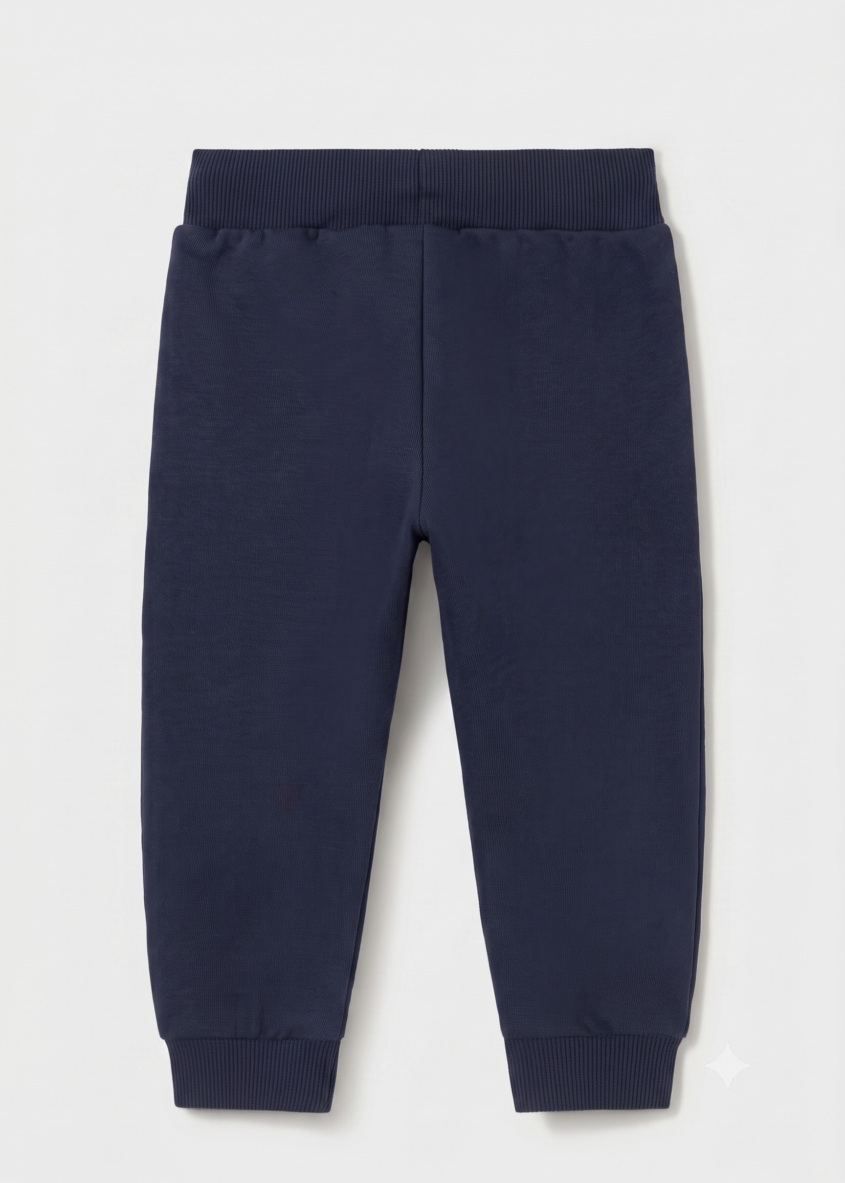 Chandal sudadera y 2 pantalones niño.