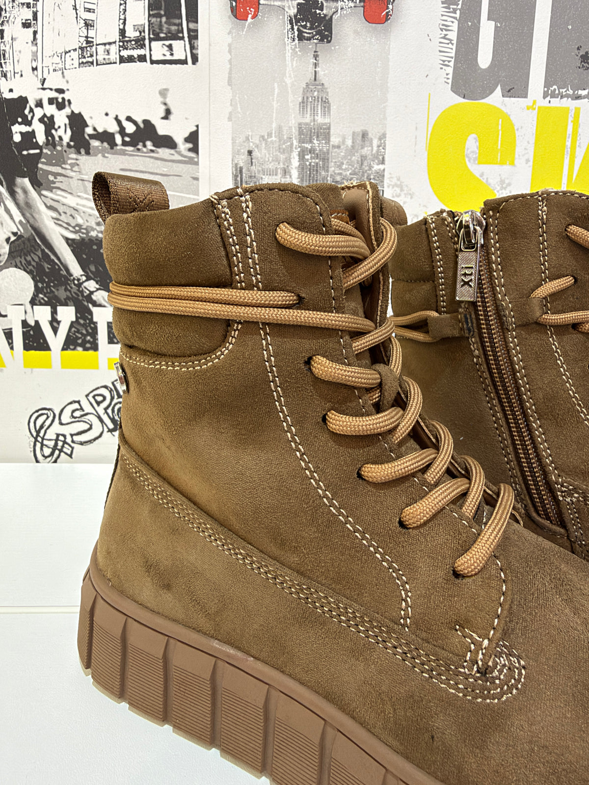 Bota antelina taupe
