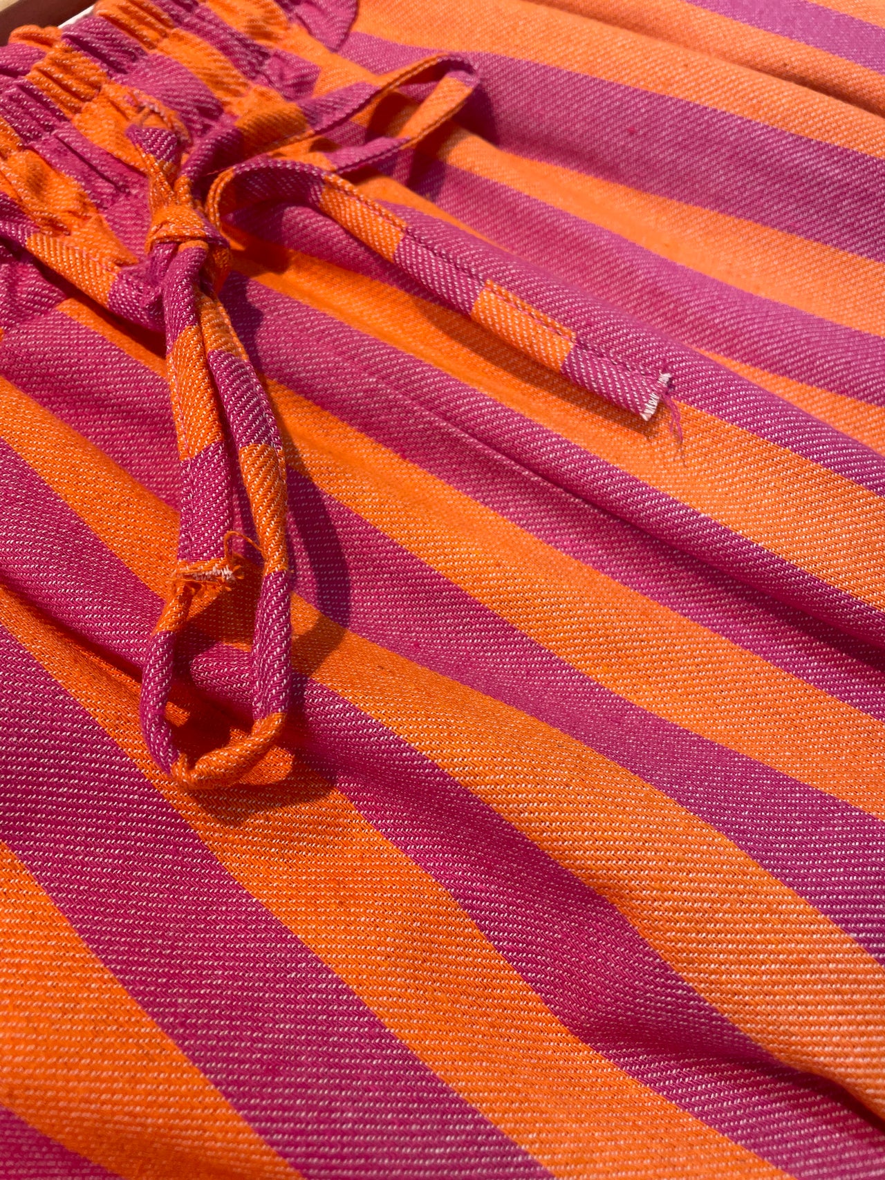 Pantalon largo rayas