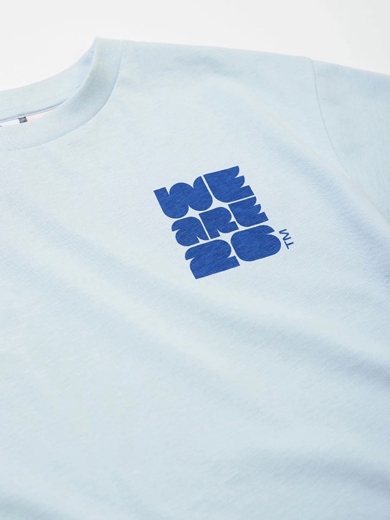 Camiseta FIFA azul celeste