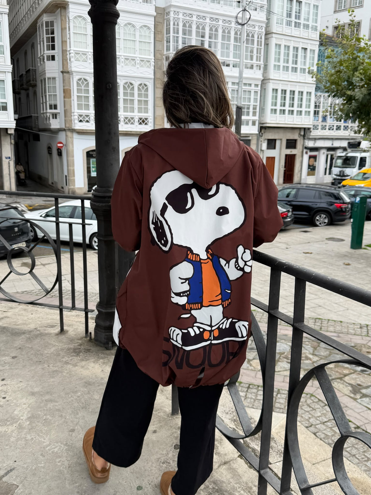 Chubasquero sin forro interior Snoopy mujer