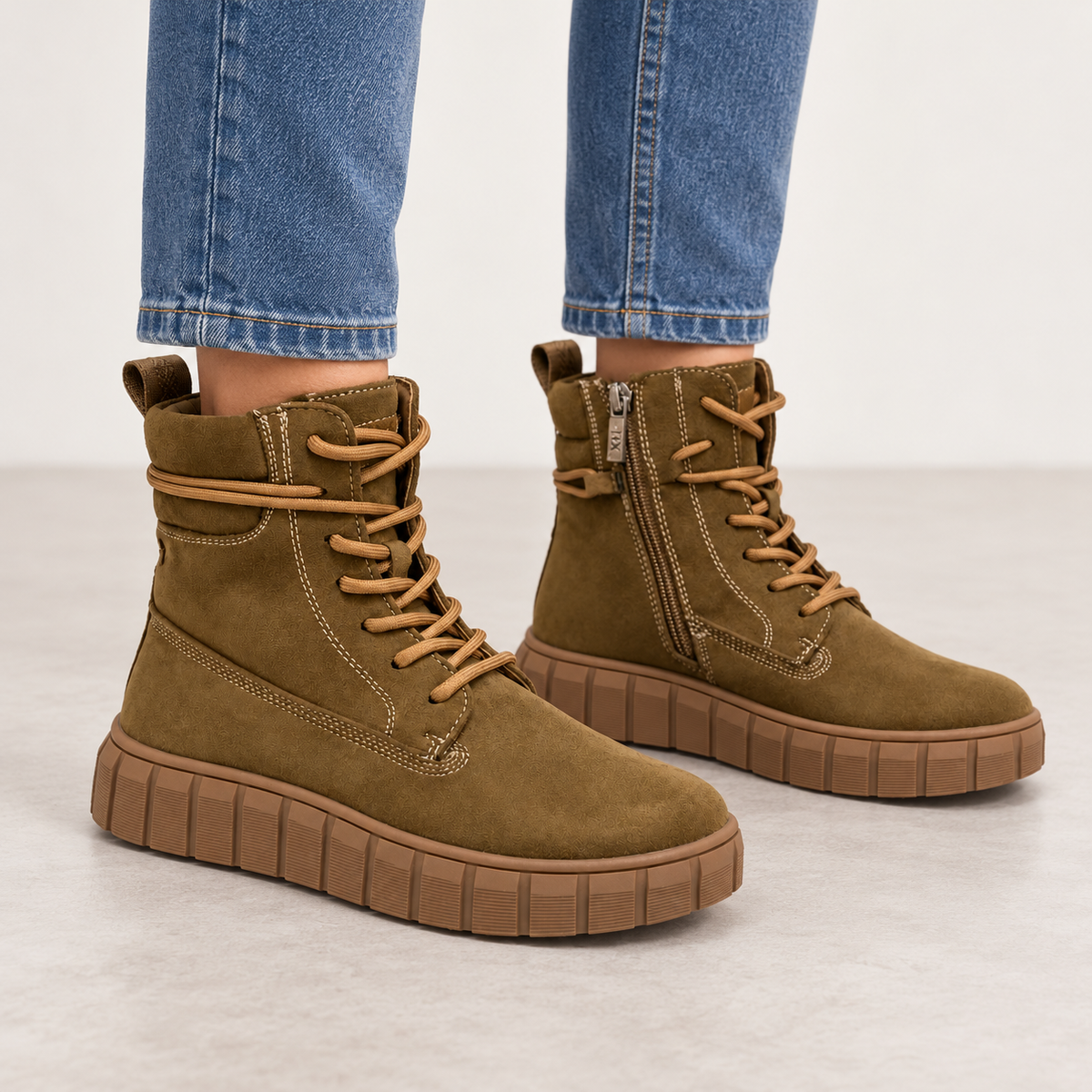 Bota antelina taupe