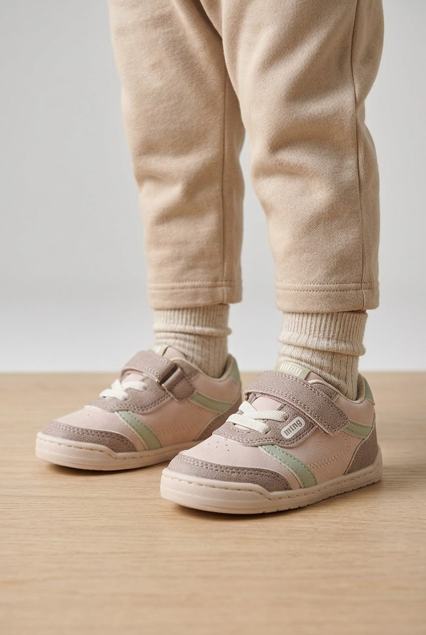 Botín deportivo un velcro