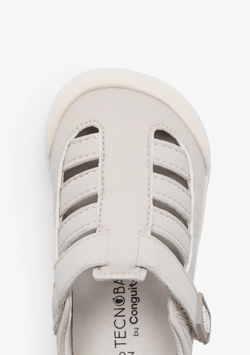 Sandalia Barefoot cerrada