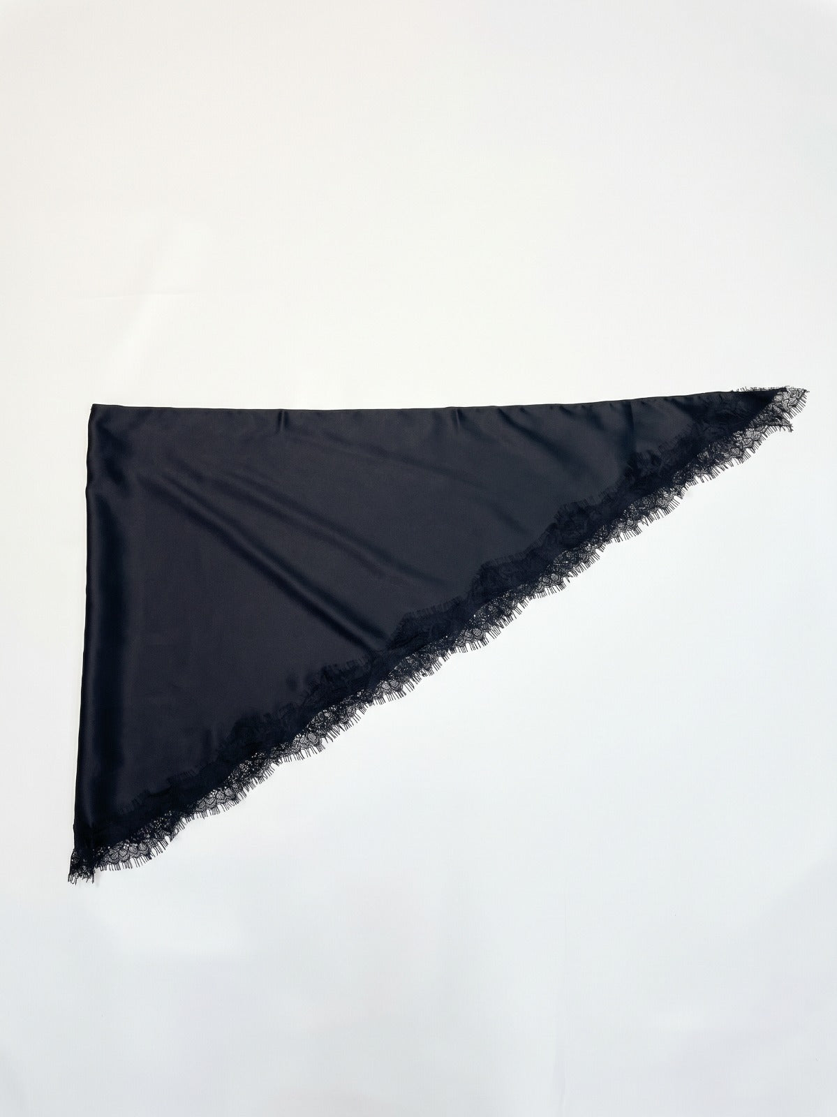 Pañuelo encaje negro