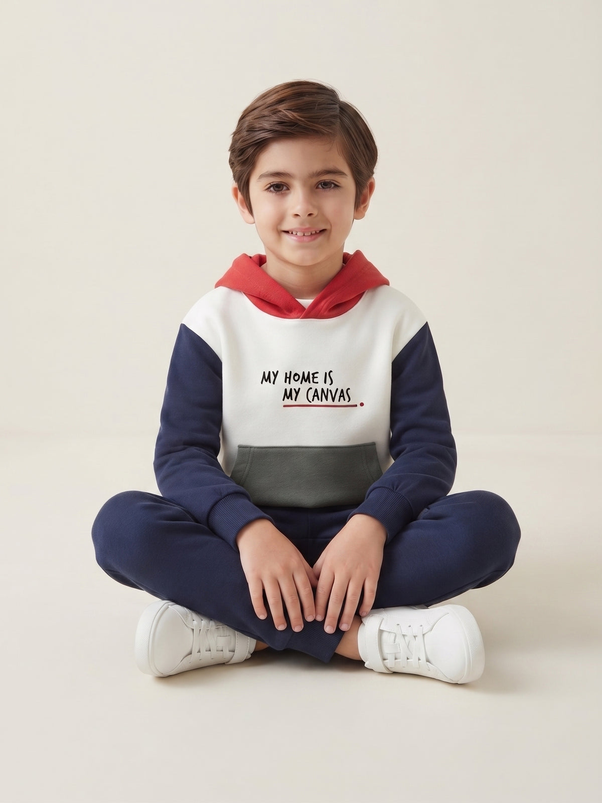 Sudadera con capucha de felpa