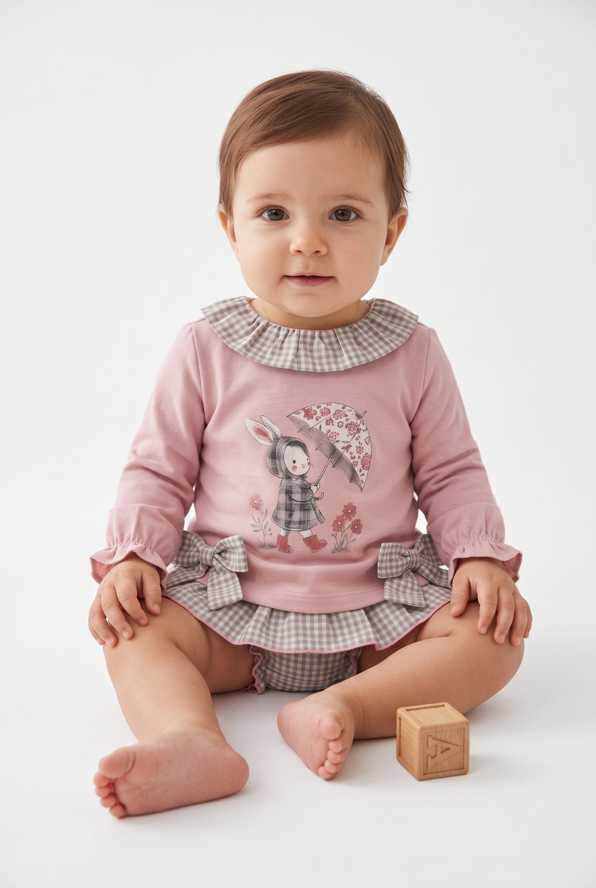 Sudadera cuello babero cuadros y conejito bebé niña