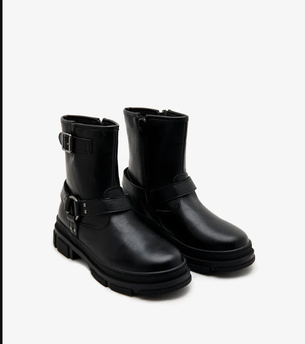 Botas Chica Con Hebilla