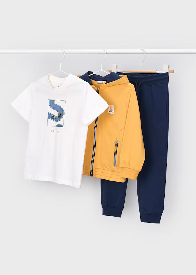 Chandal 3 piezas con camiseta
