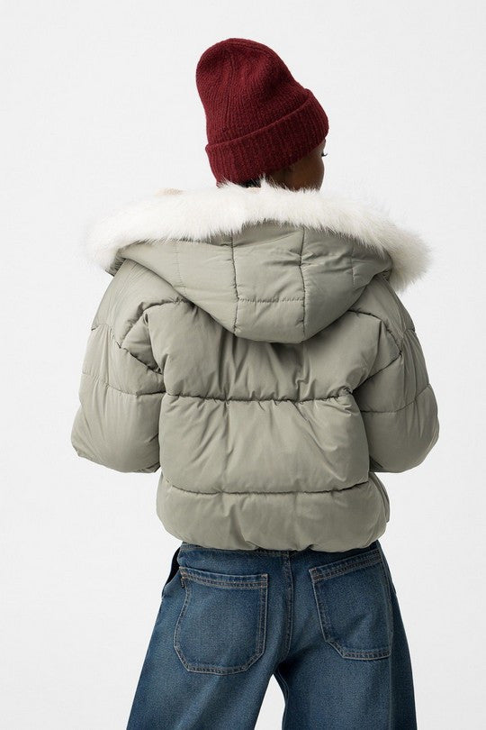 Chaquetón con capucha