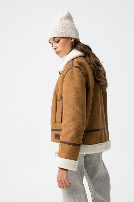 Cazadora piel vuelta