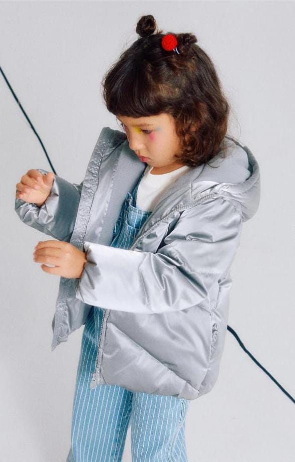 Chaquetón acolchado con forro polar gris