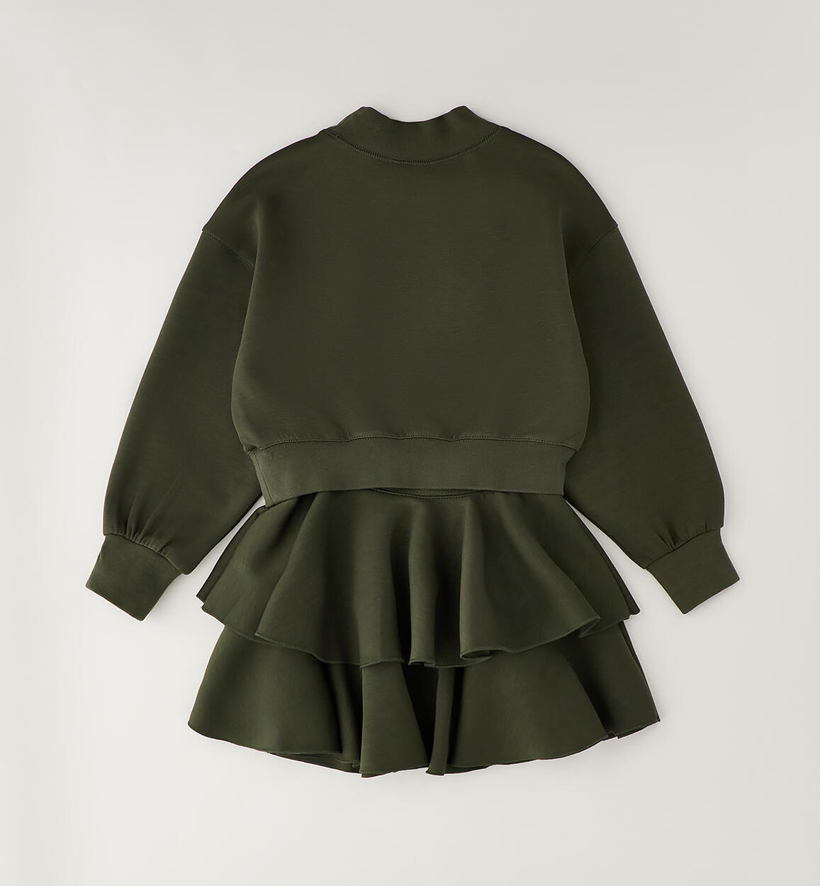 Conjunto sudadera manga larga y falda volantes
