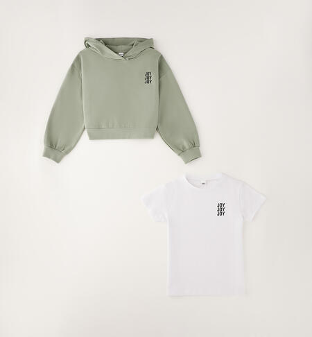 Sudadera y camiseta