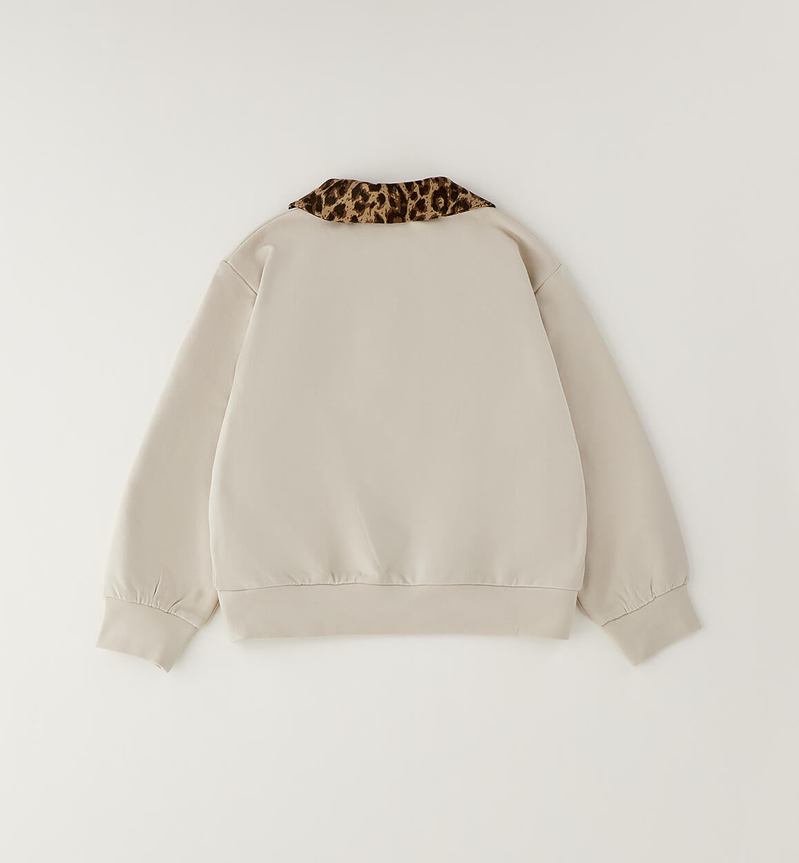 Sudadera cuello babero estampado animal print