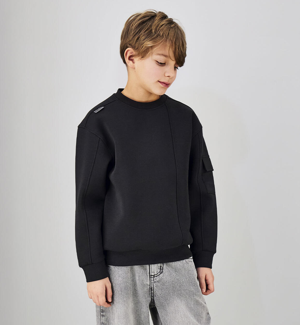 Sudadera sin capucha con bolsillos cargo