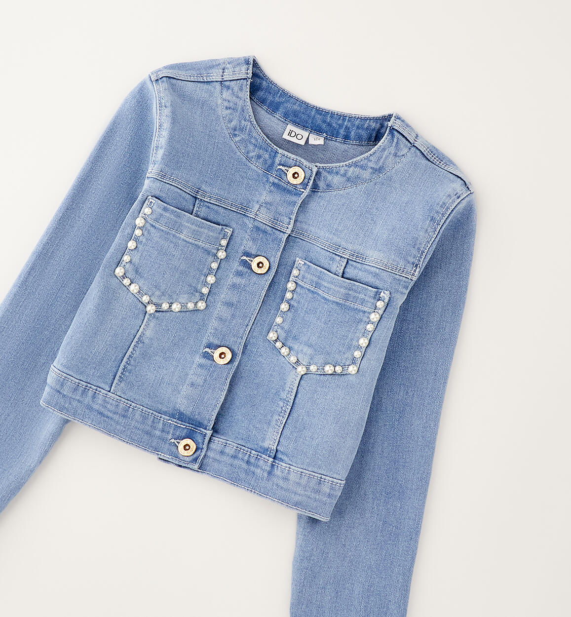 Chaqueta vaquera con perlas
