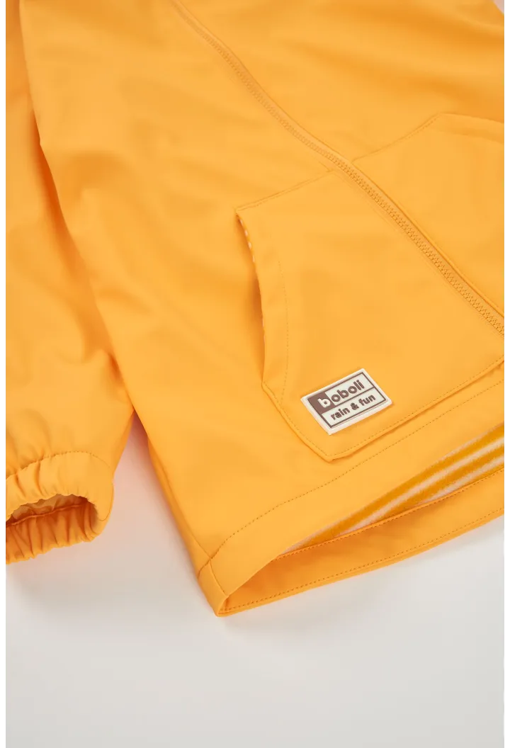 Impermeable chubasquero con capucha