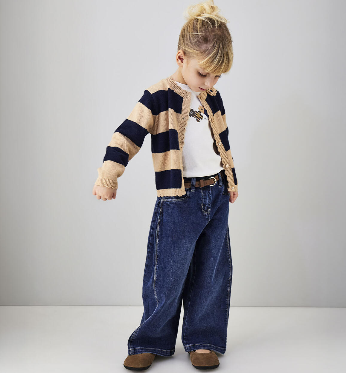 Pantalón wide leg con cinturón