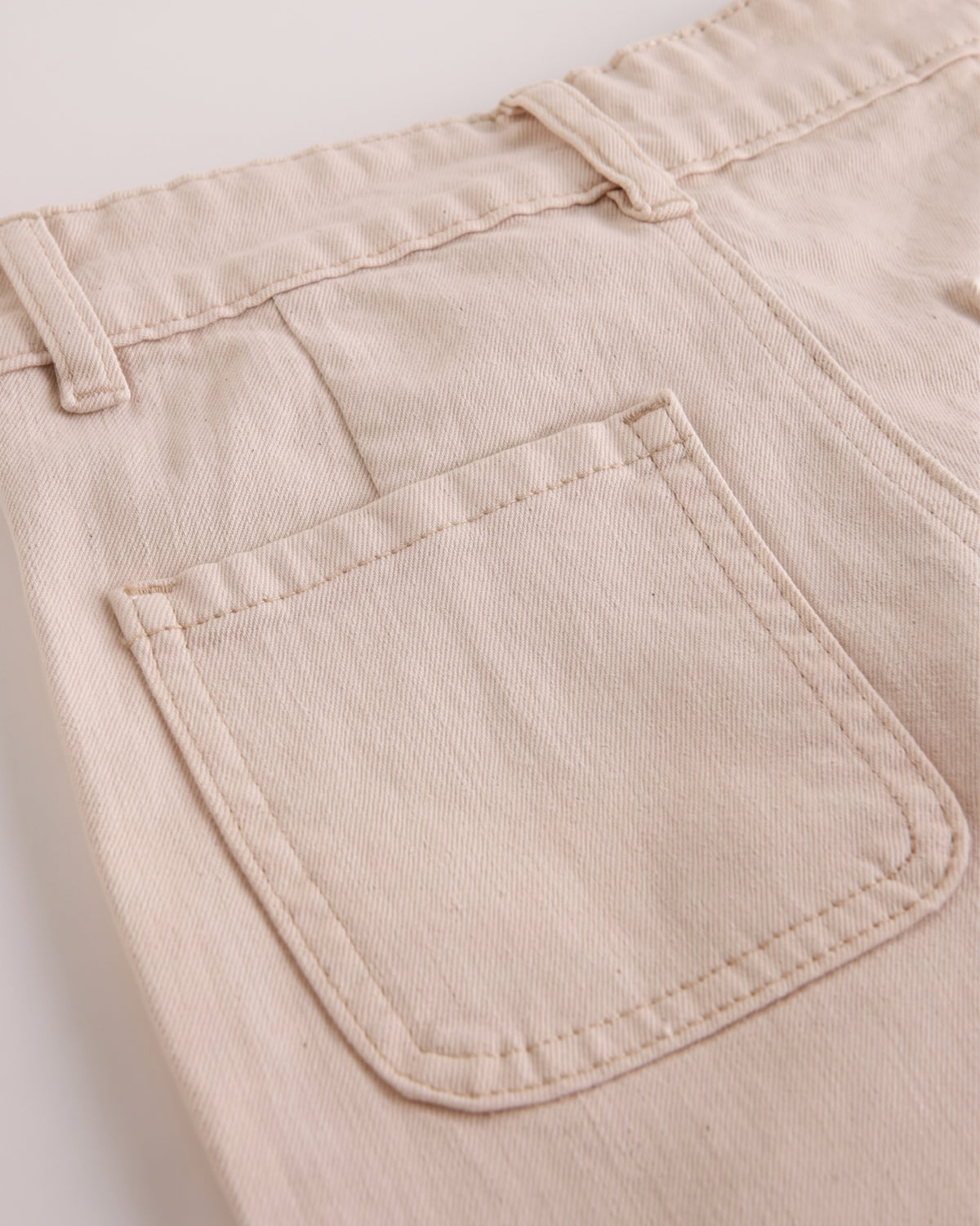 Pantalón corte recto y ancho beige niña