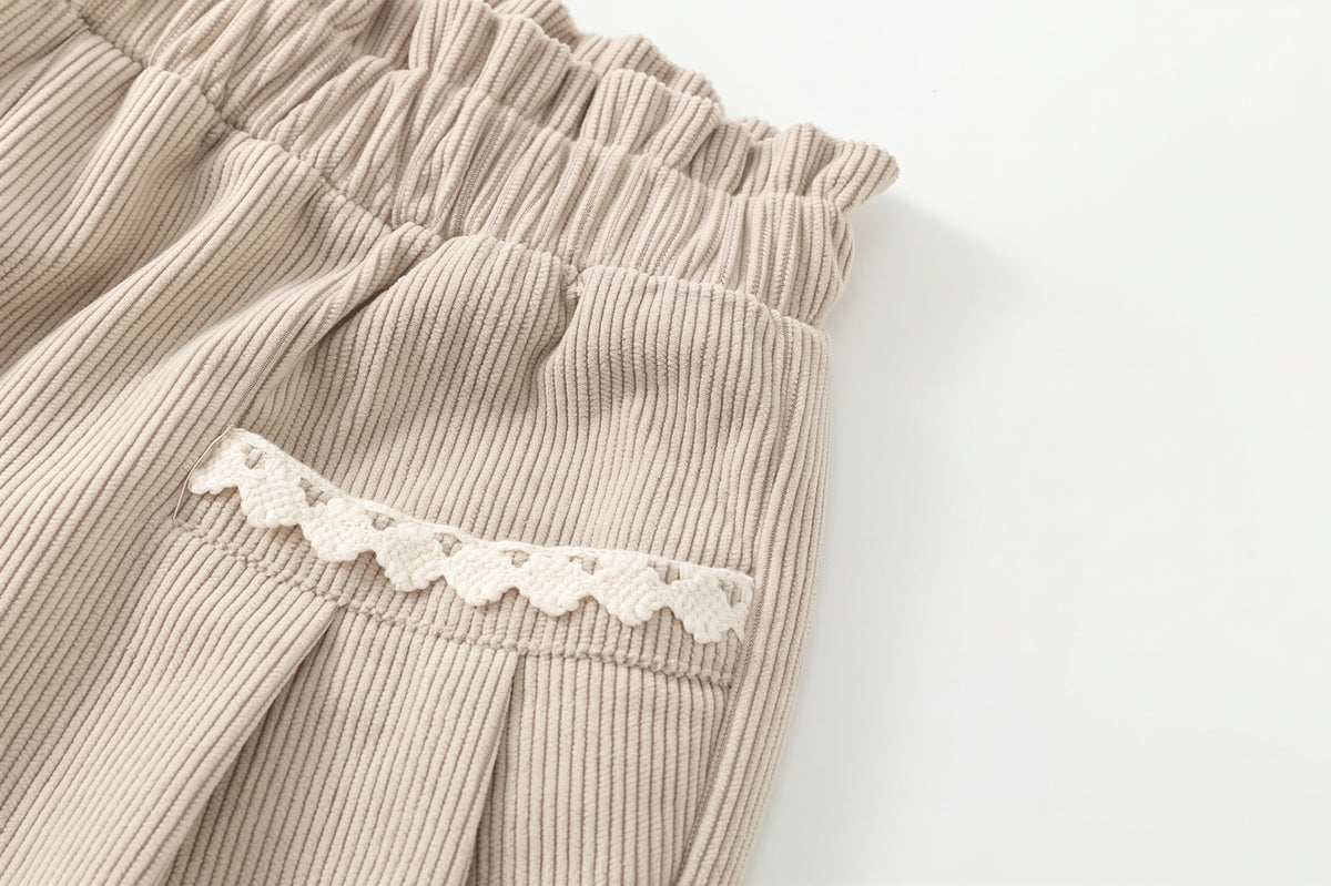 Pantalón coret recto y ancho micropana puntilla bolsillos beige niña