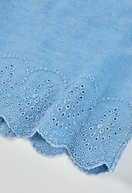 Top denim bordado de niña