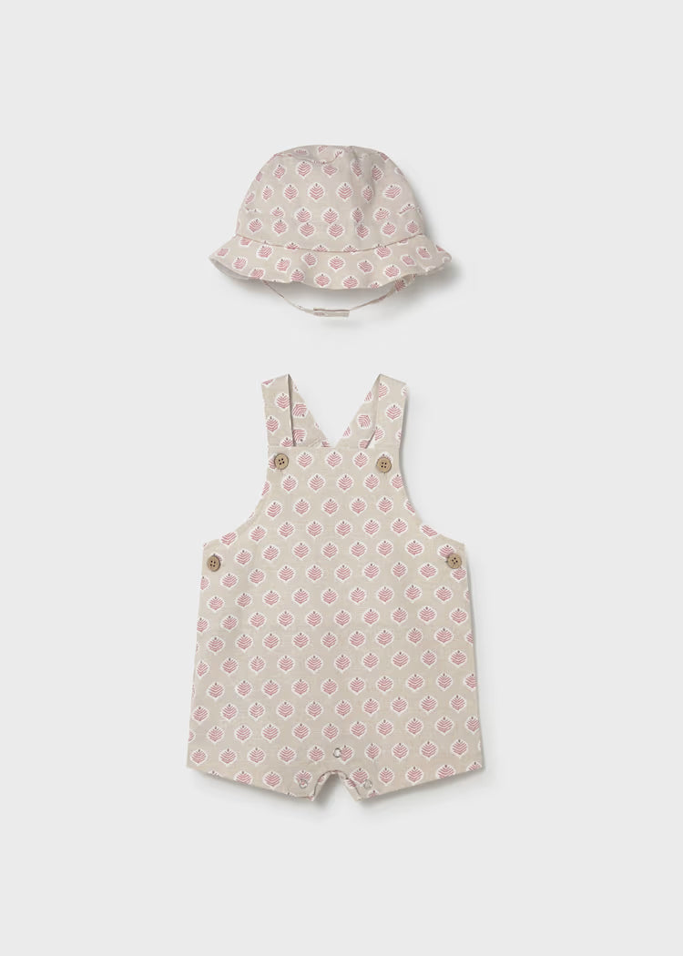 Conjunto de peto y gorro