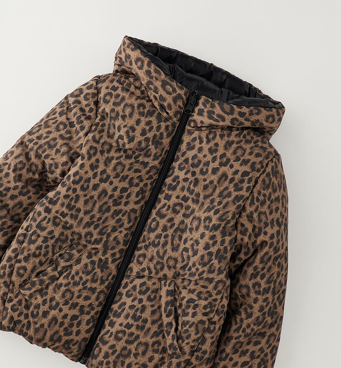 Chaqueton reversible tejido térmico estampado animal print