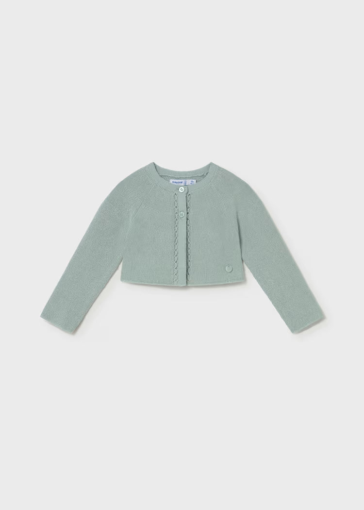 Rebeca tricot basica cuello redondo.
