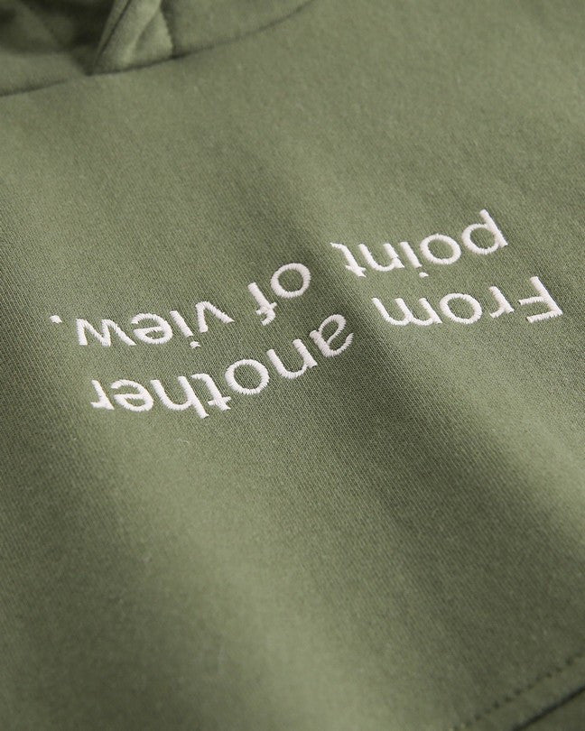 Sudadera De Niño Verde Con Capucha Y Frase En Blanco