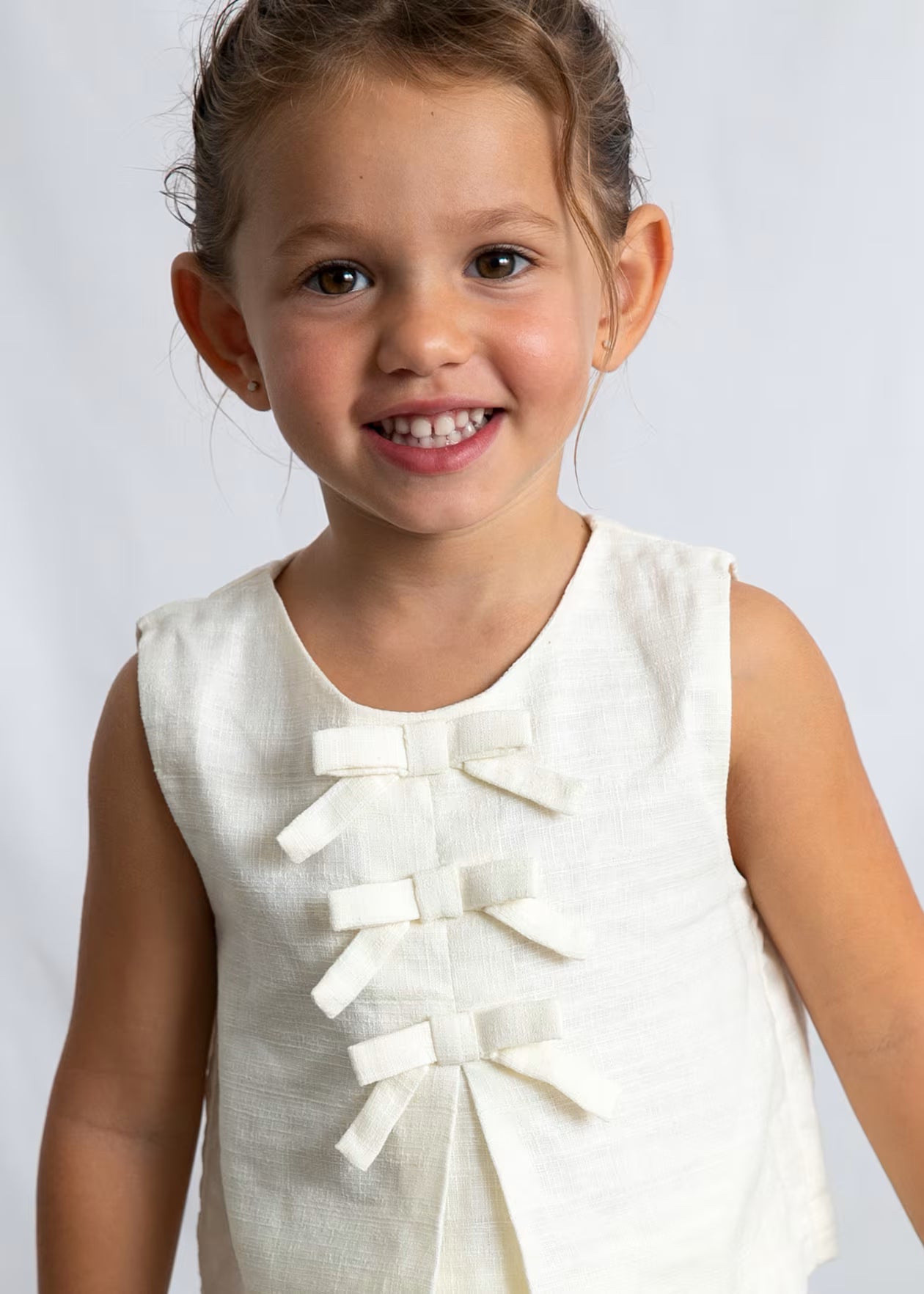 Top lino con lacitos