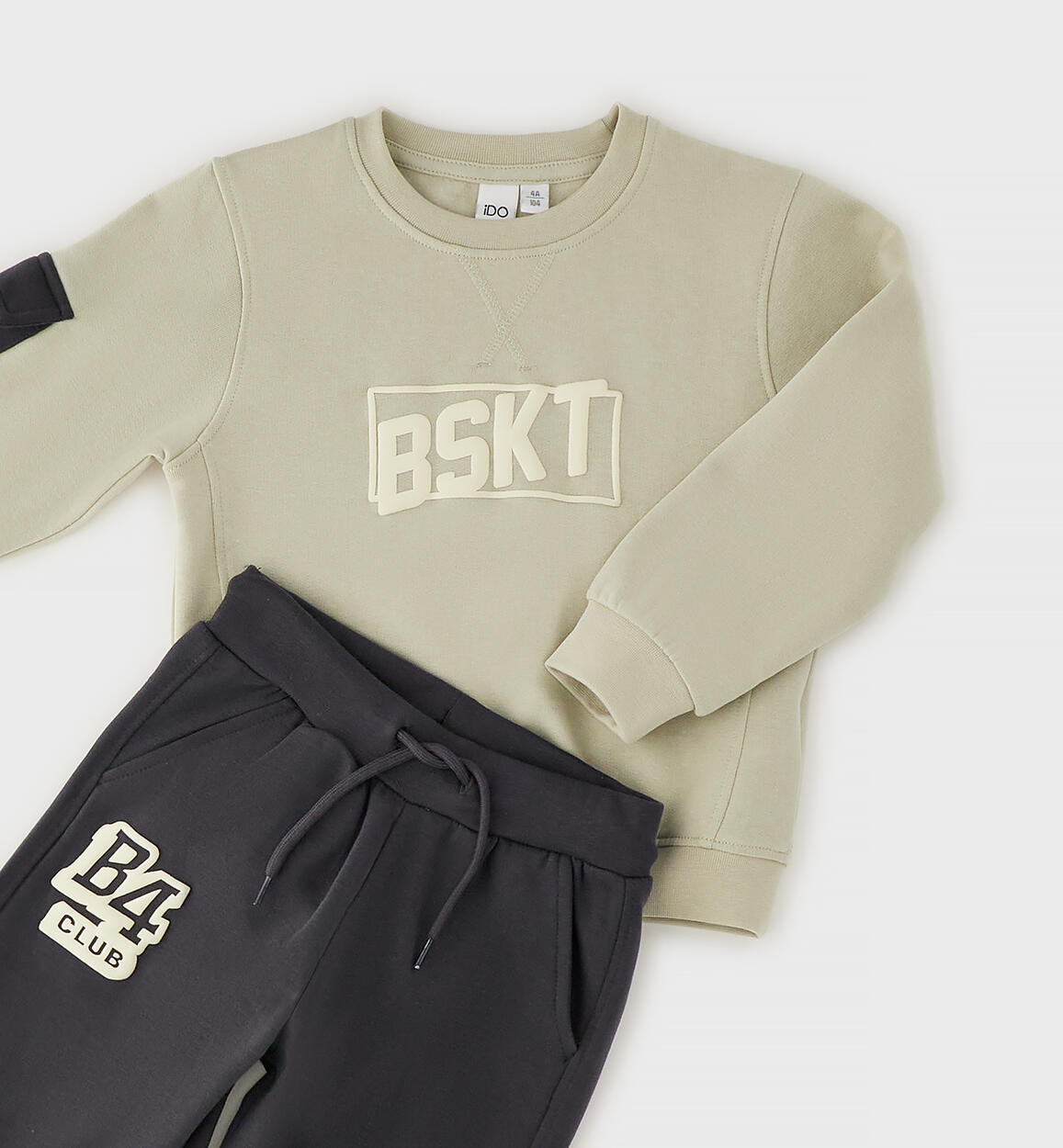 Chandal 2 piezas sudadera y jogger "BSKT"