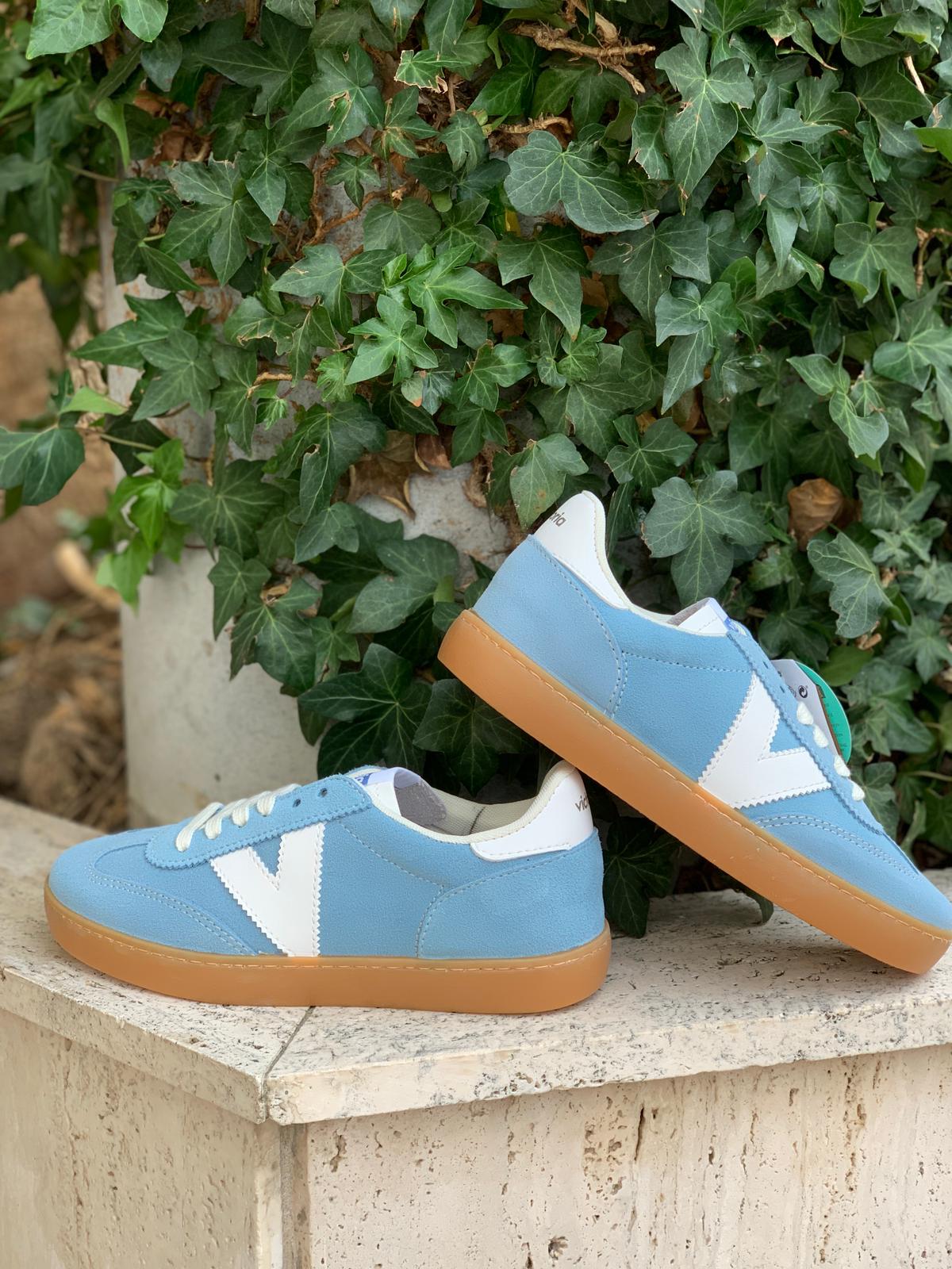 Zapatilla chica VICTORIA azul cielo