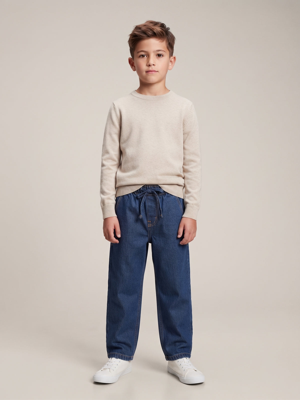 Pantalón vaquero con cintura elástica y cordón ajustable