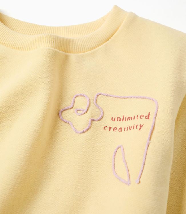 Sudadera con bajo frucido y detalle de cordon en relieve, niña.
