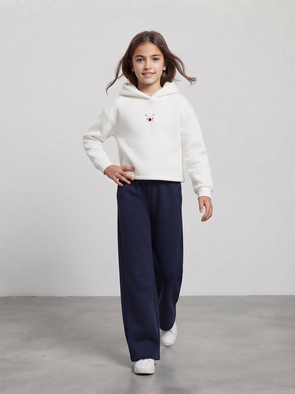 Conjunto de sudadera con capucha y pantalón todo forrado de felpa, niña.